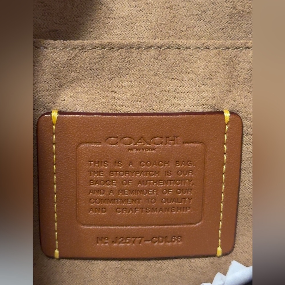 Hadley Shoulder Bag in Suede and Shearling - Picture 10 of 13